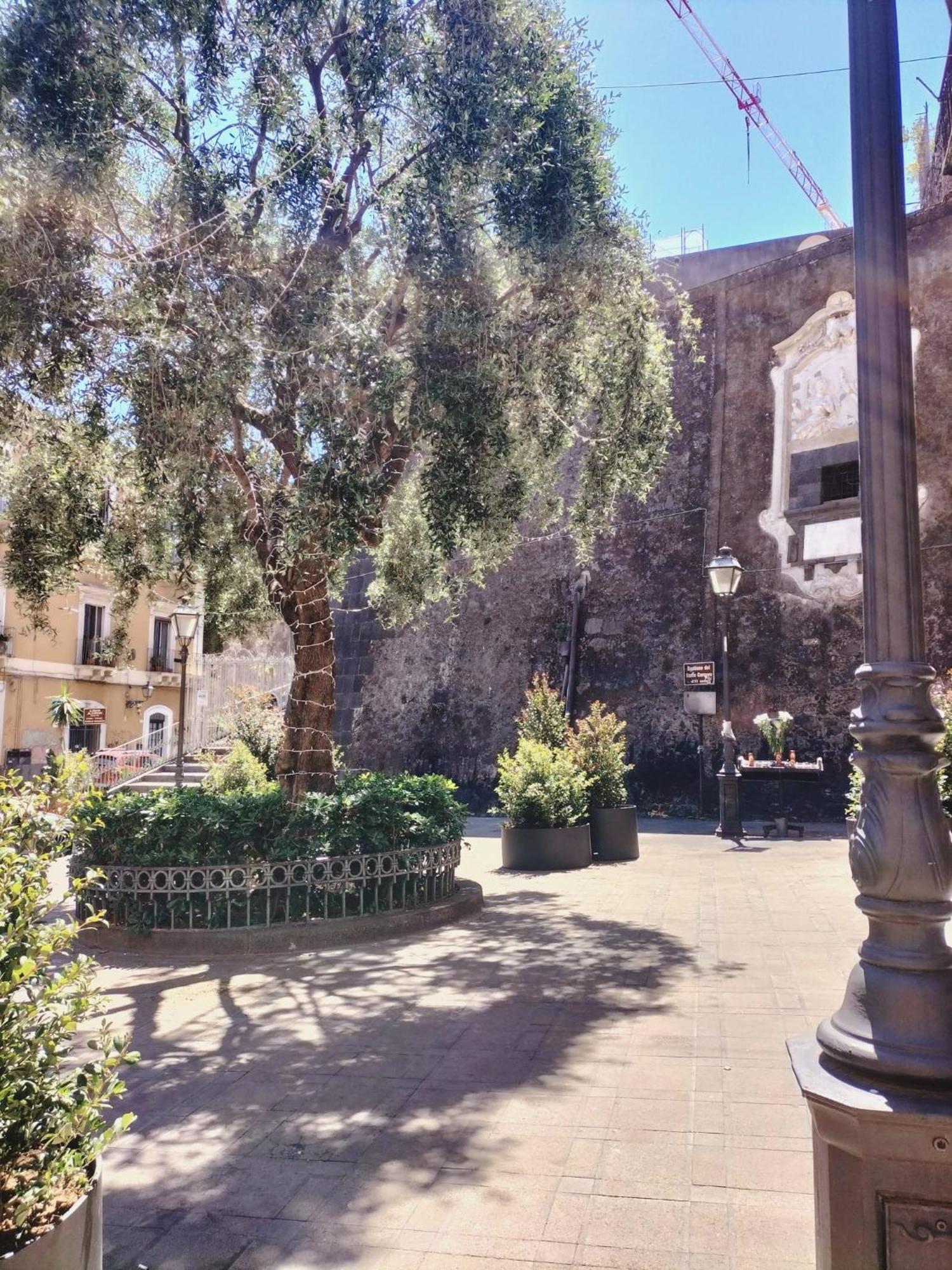 Casetta In Centro Катания Экстерьер фото